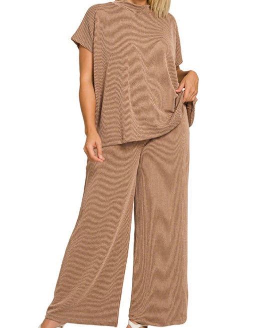 Plus Raised Rib Short Sleeve Tee & Pant Set (brown)